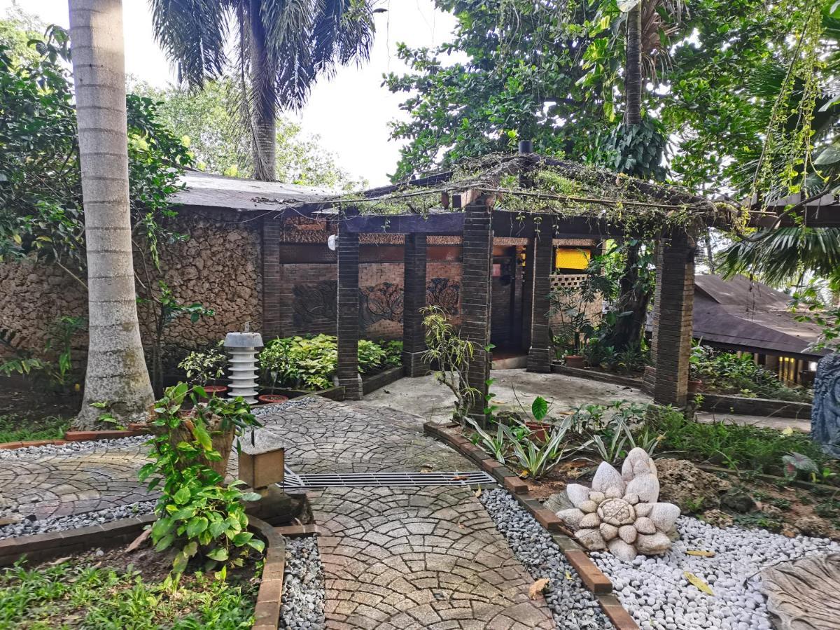 Chema'S By The Sea Hotell Samal Exteriör bild