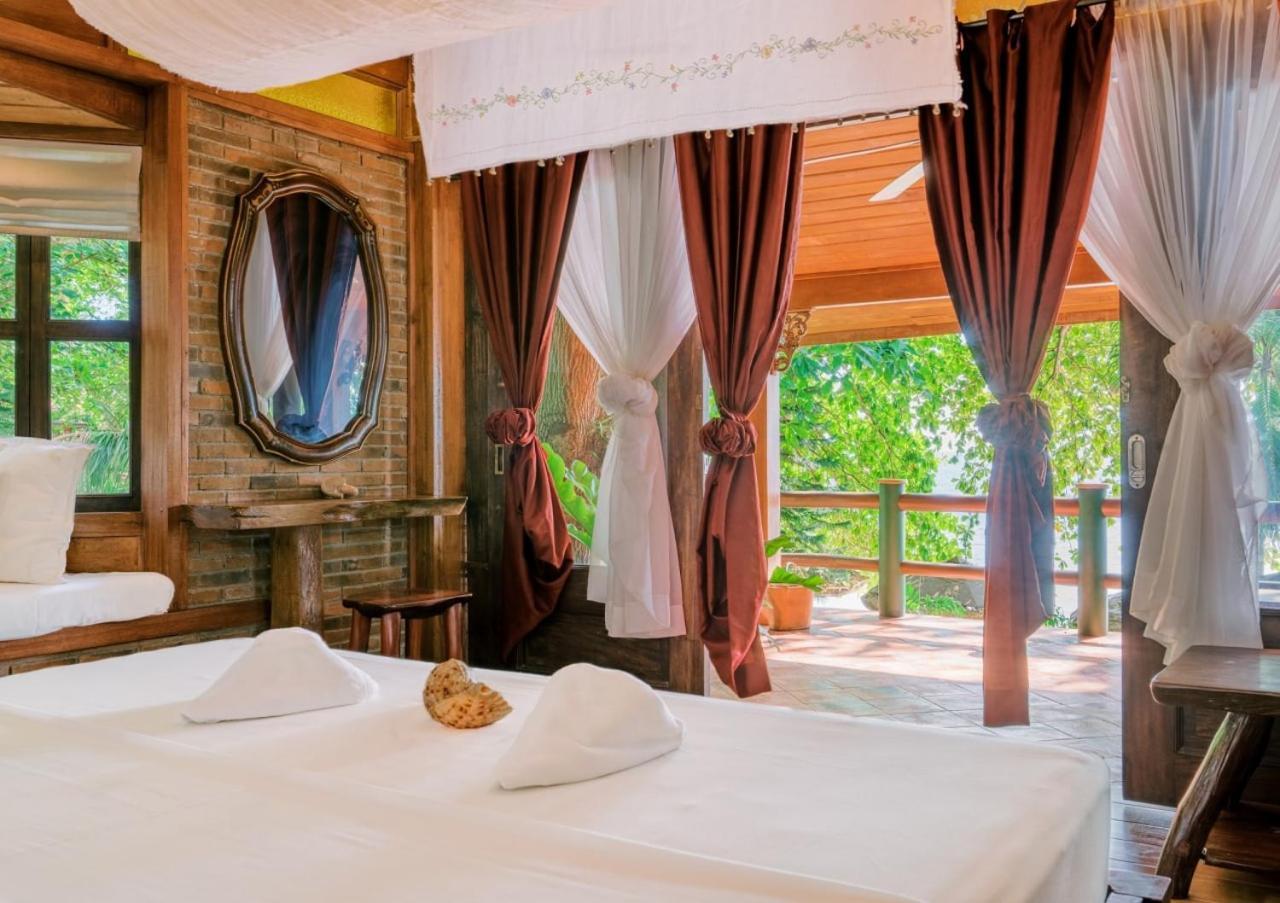 Chema'S By The Sea Hotell Samal Exteriör bild