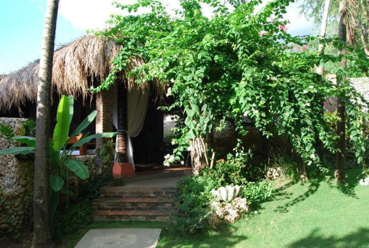 Chema'S By The Sea Hotell Samal Rum bild